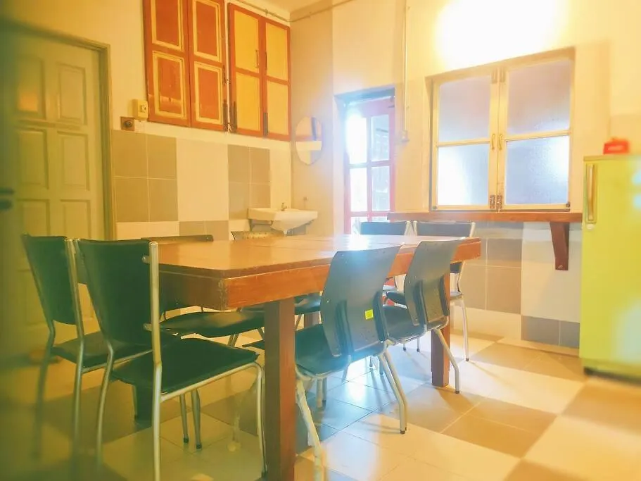 Сasa de vacaciones Ipoh Chat Villa 10 Pax 经典怀旧 精品民宿rareclassic超经典