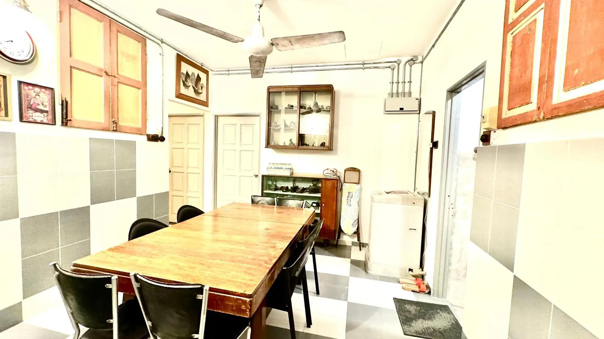 Ipoh Chat Villa 10 Pax 经典怀旧 精品民宿rareclassic超经典 0*,  Malasia